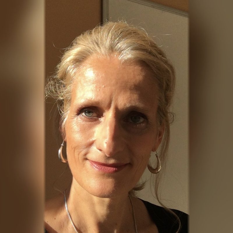 Anne Cruciani, art-thérapeute formatrice Artévie à Angers
